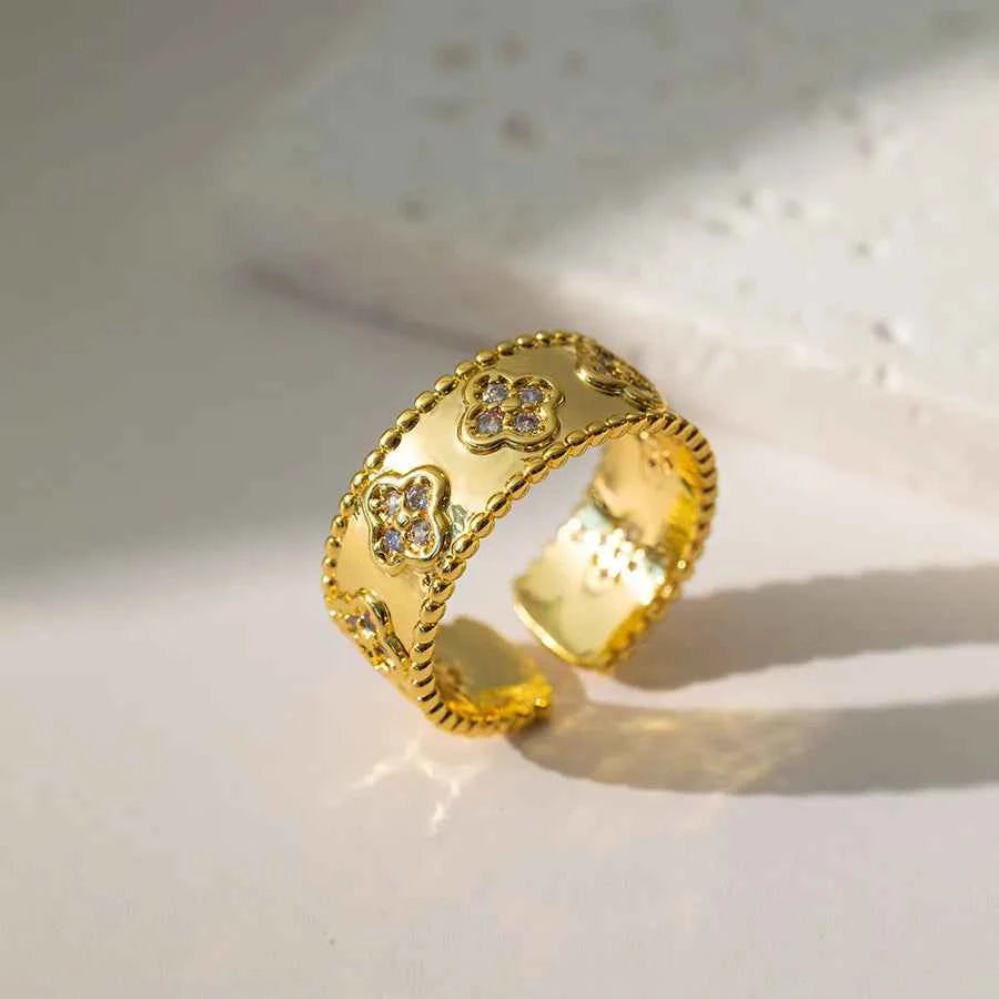 Gold Tornado Pendant Necklace