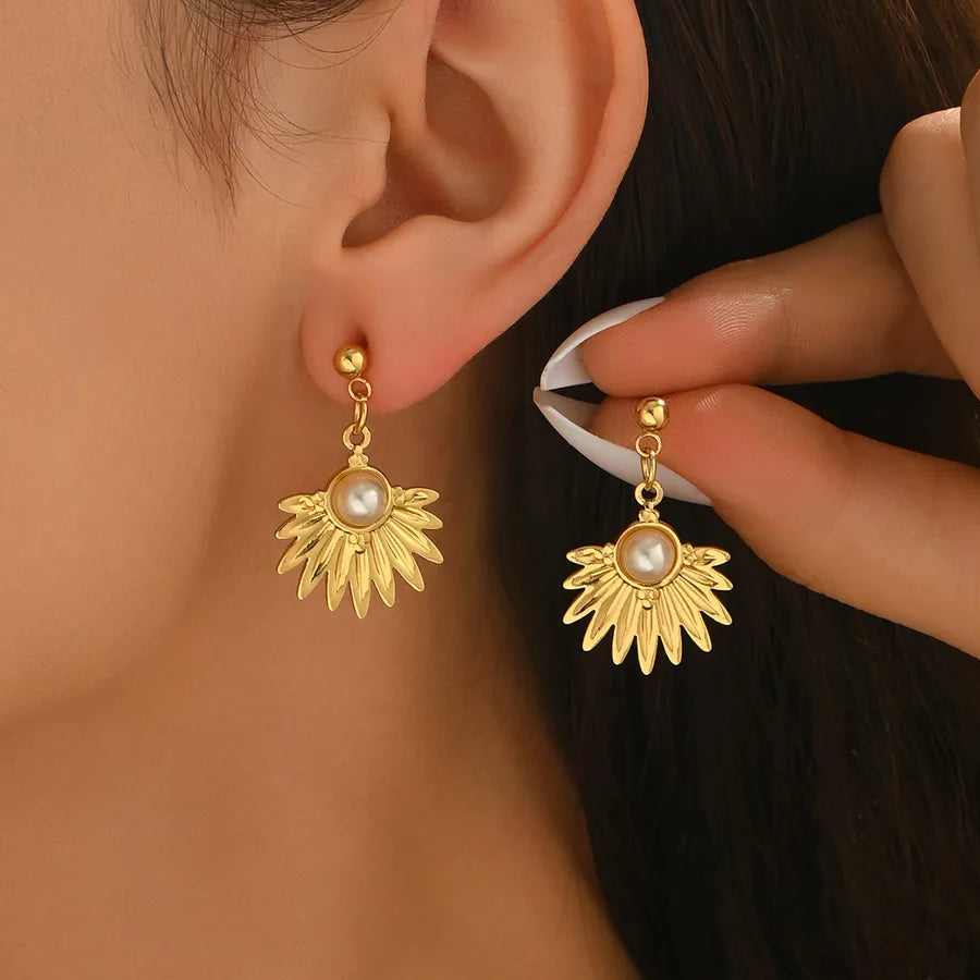 Vintage Pearl Fan Earrings - Gold Plated