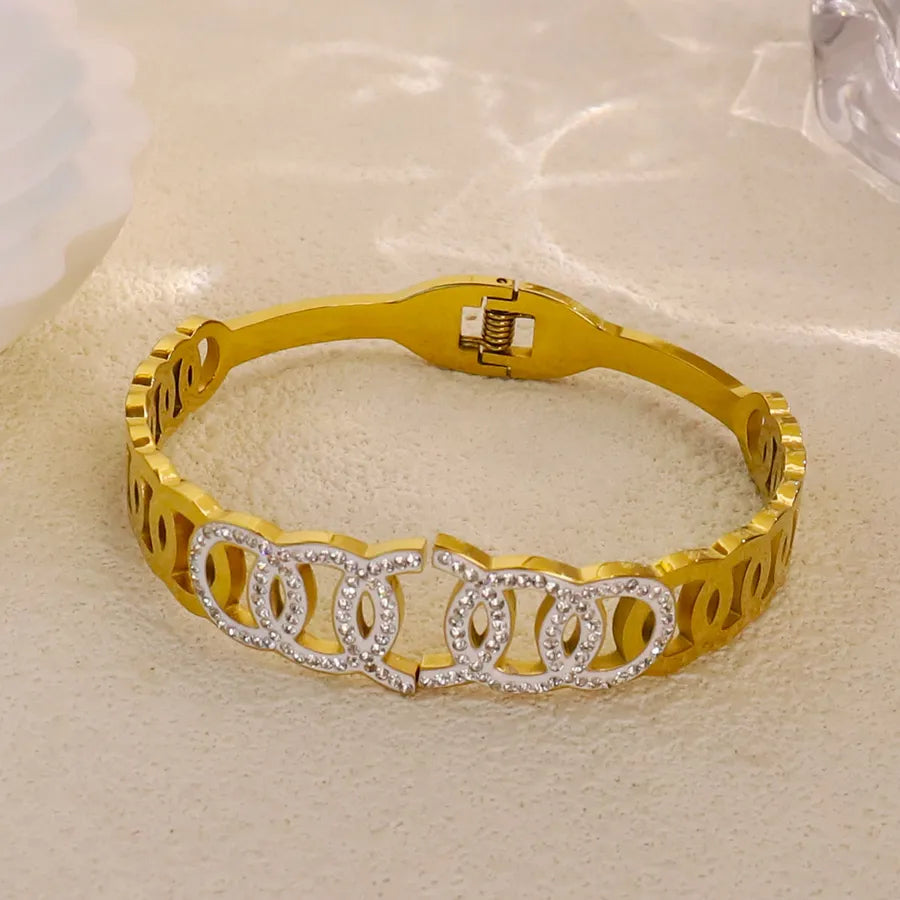 18K Gold Plated Star & Snake Stainless Steel Bracelet Average Size Gold 367