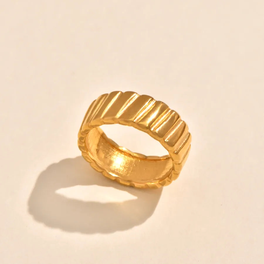 18K Gold Plated Shell & Zircon Open Ring