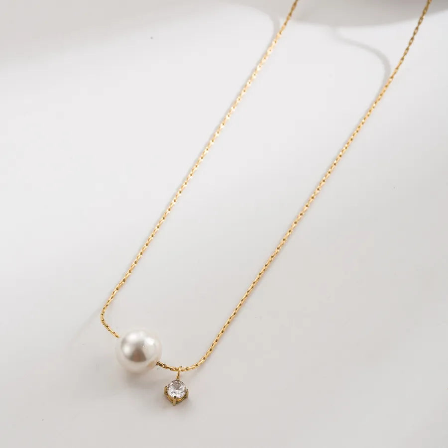 Heart Pendant Necklace with Pearl & Zircon