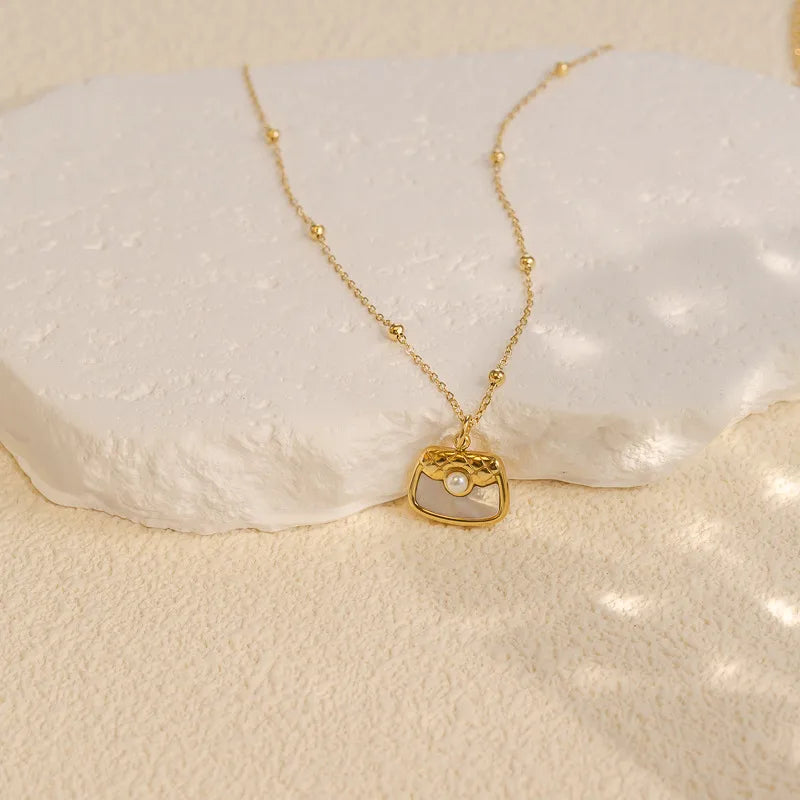 Freshwater Pearl Pendant Necklace for Women