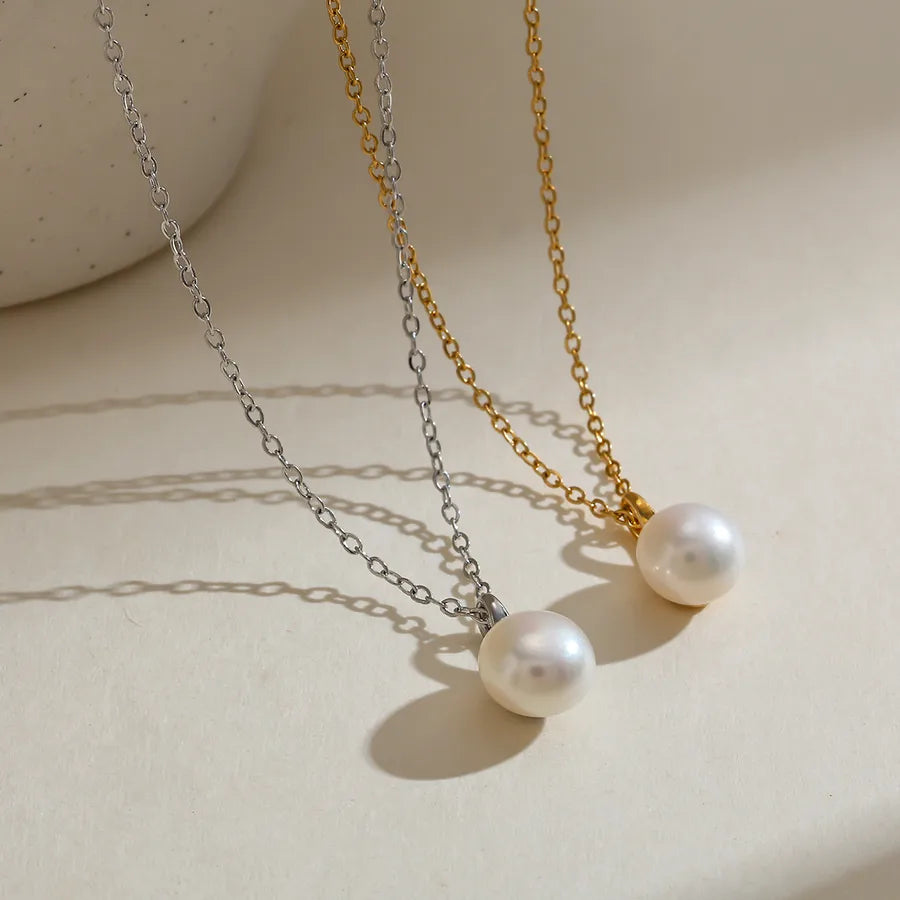 Elegant Natural Pearl Necklace with Gold Plated Chain