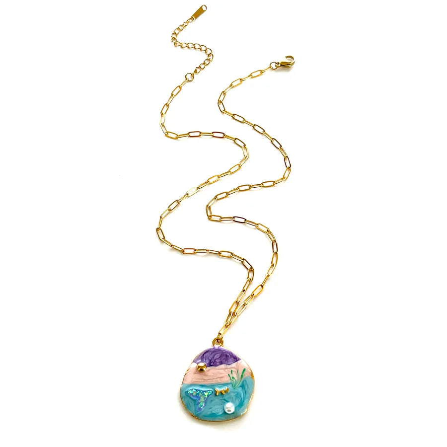 Ocean Shell Pendant Necklace – 18K Gold Plated