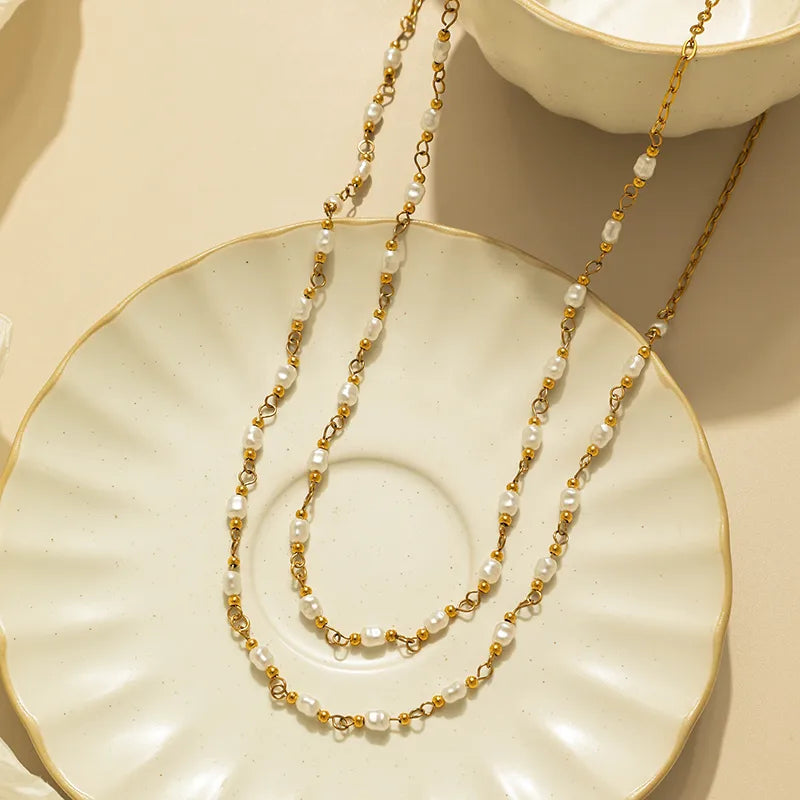 Elegant Gold-Plated Pearl Chain Necklace