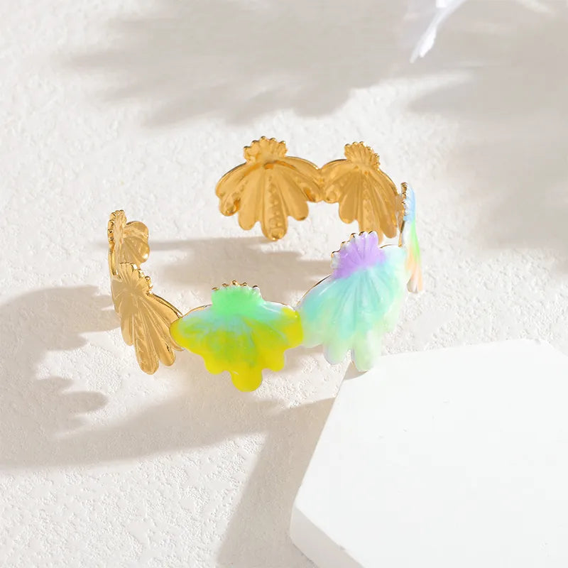 18K Gold Plated Flower Shell Bangle Bracelet