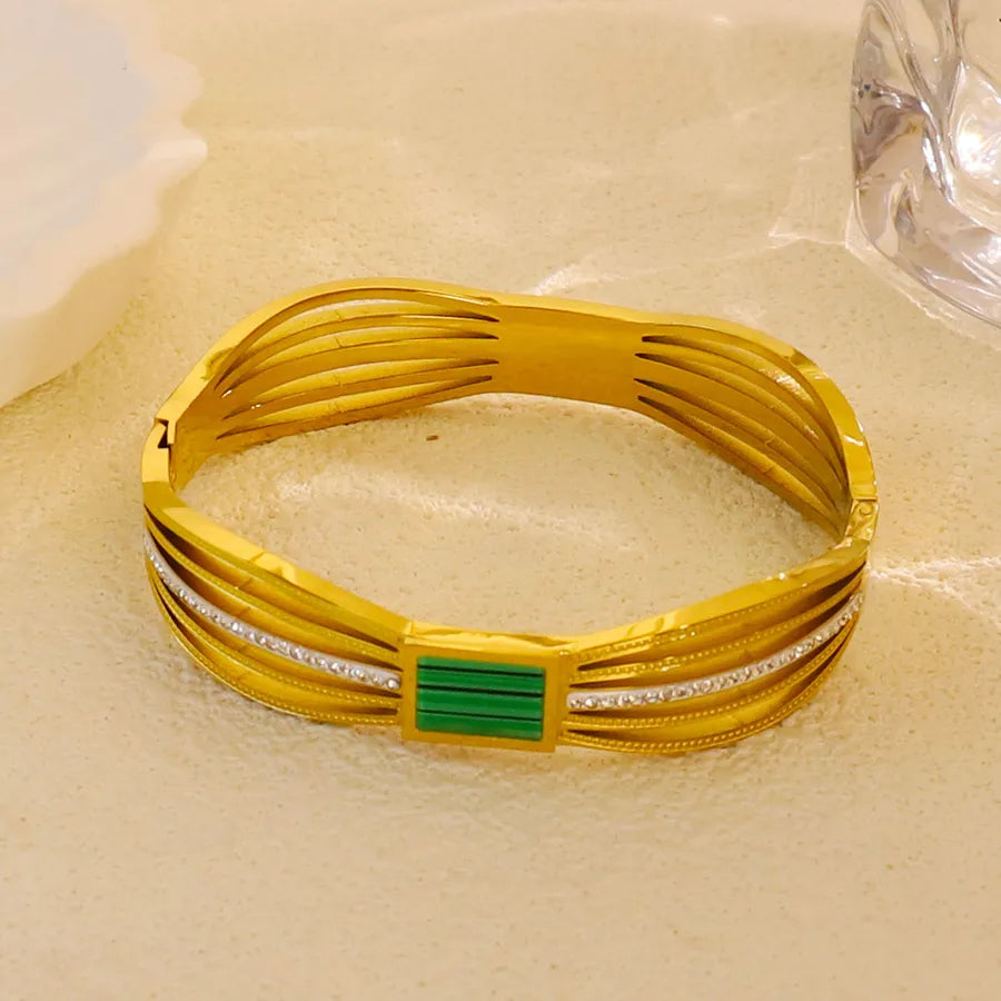 18K Gold Plated Star & Snake Stainless Steel Bracelet Average Size Gold 359