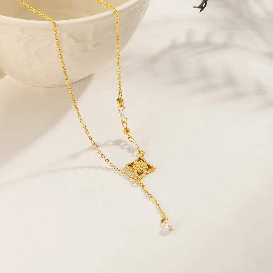 Gold Floral Heart Pearl Necklace