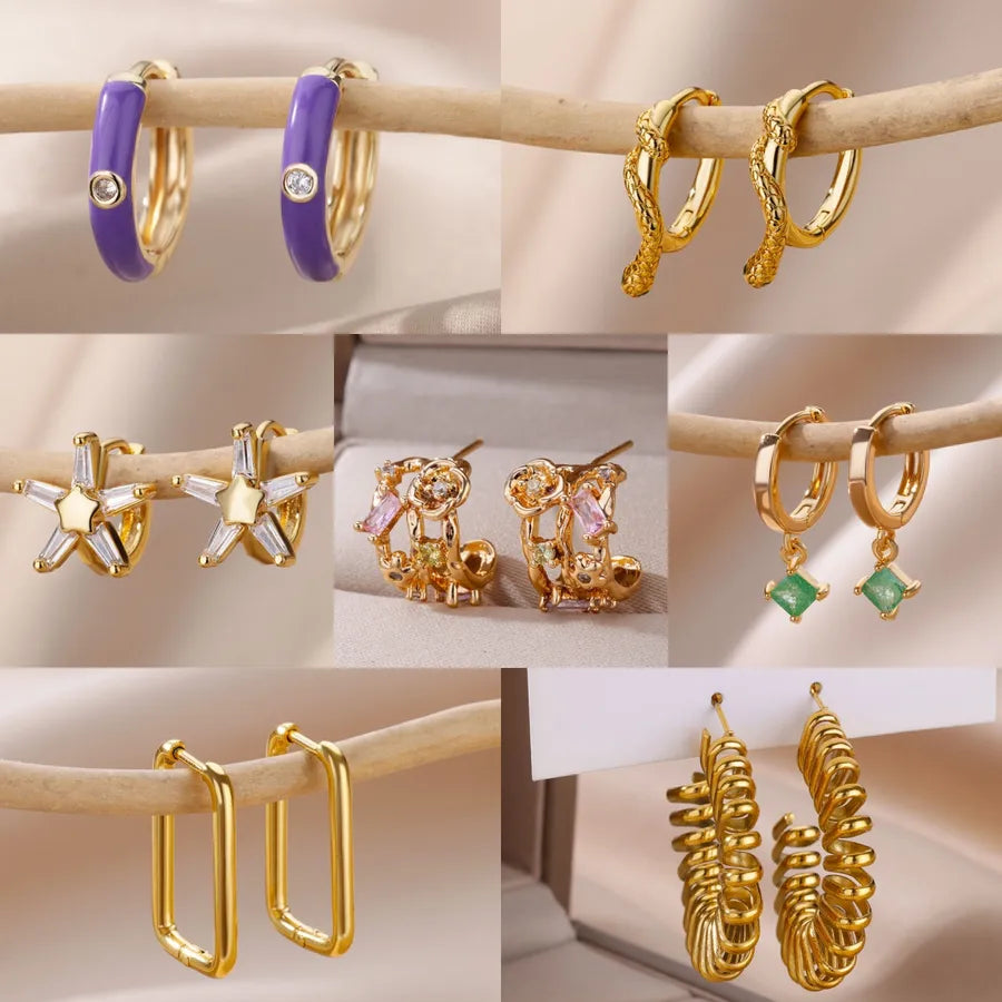 Elegant Geometric Flower Stud Earrings