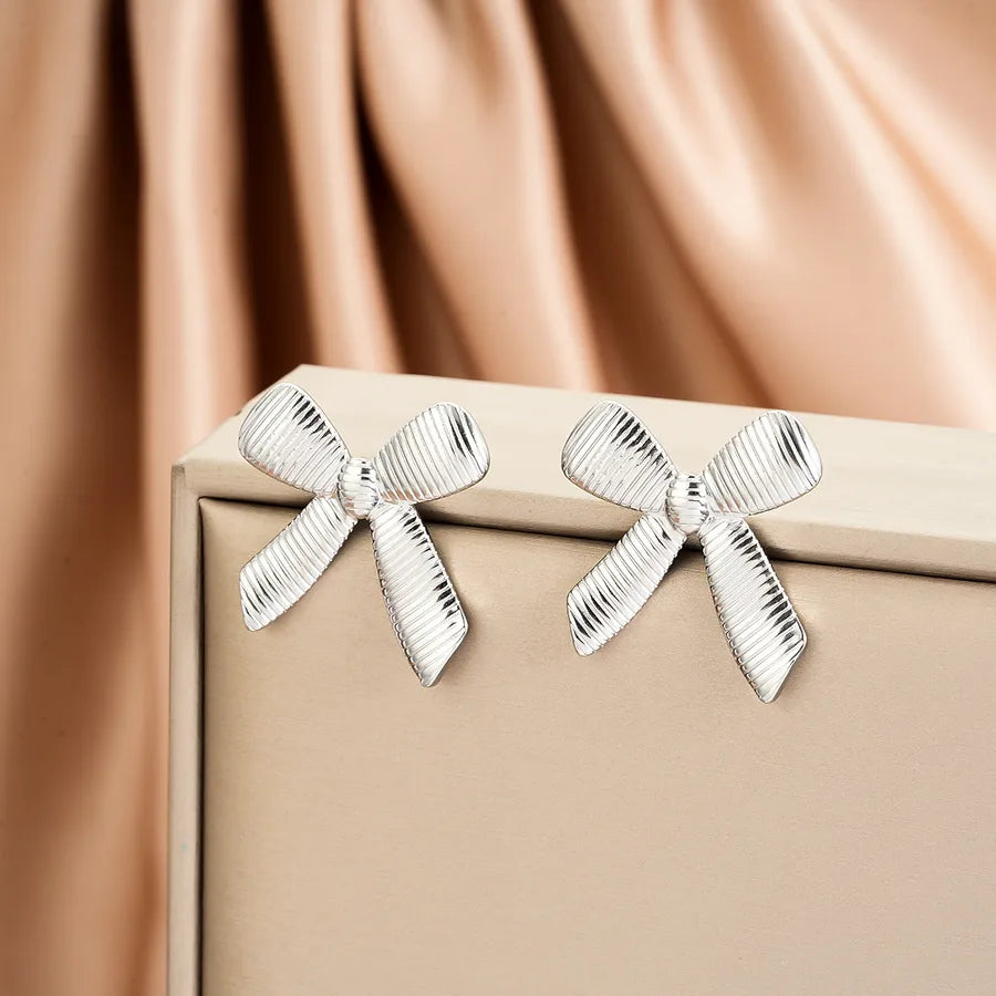 Irregular 18K Gold Plated Stainless Steel Earrings E1403-B (a Pair of Silver Ear Studs)