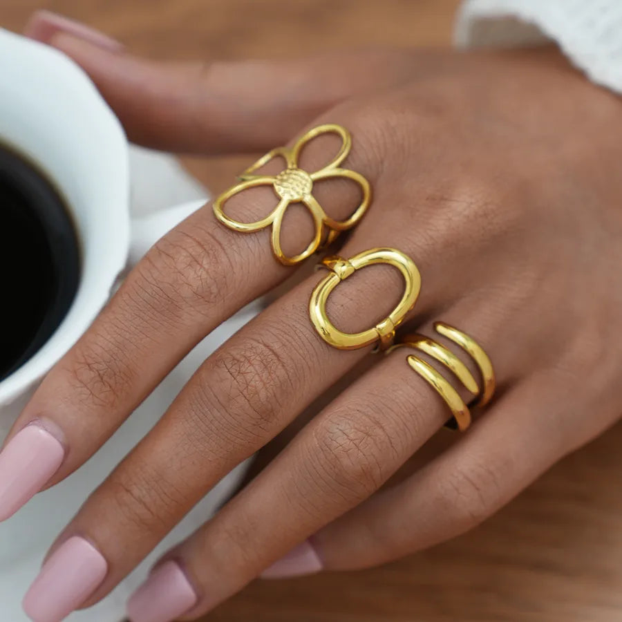18K Gold Geometric Flower Ring Set for Women