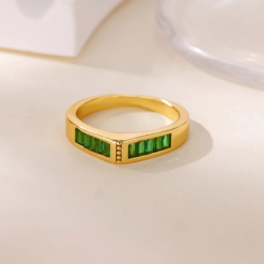 Elegant 18K Gold Zircon Fish Tail Ring