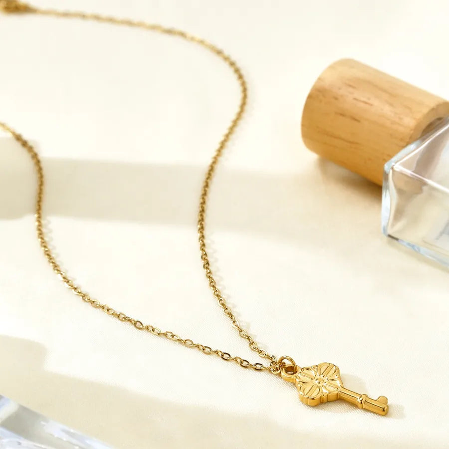 18K Gold Key Pendant Necklace for Women