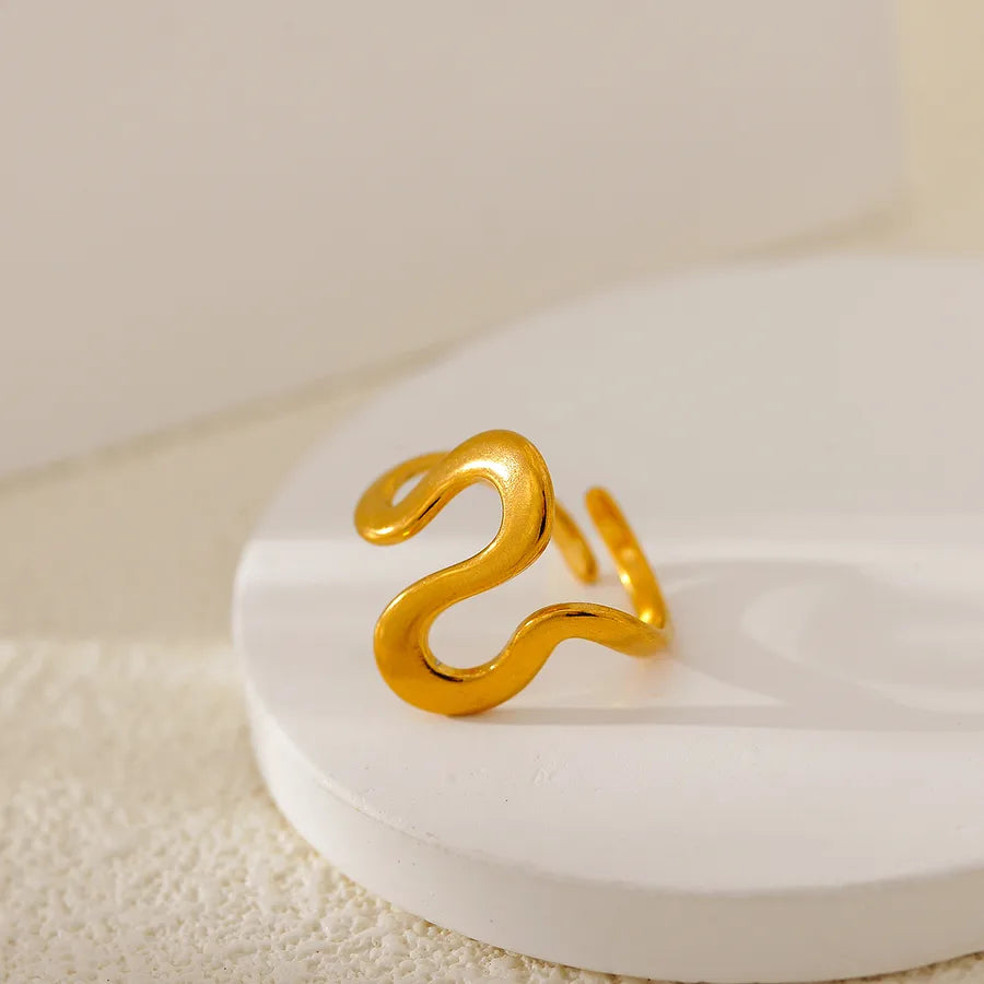 18K Gold Asymmetric Waterdrop Ring