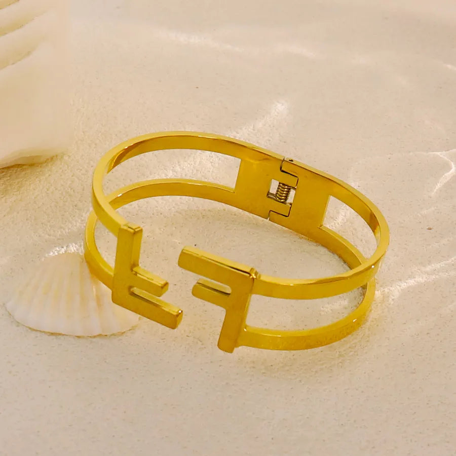 18K Gold Plated Star & Snake Stainless Steel Bracelet Average Size Gold Style 50