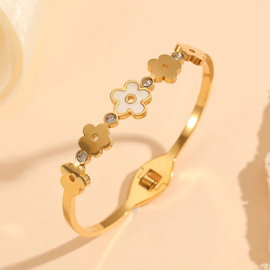 18K Gold Flower Bangle – PVD Coated Stainless Steel Three Small Flowers Inlaid Diamond White Shell Bracelet