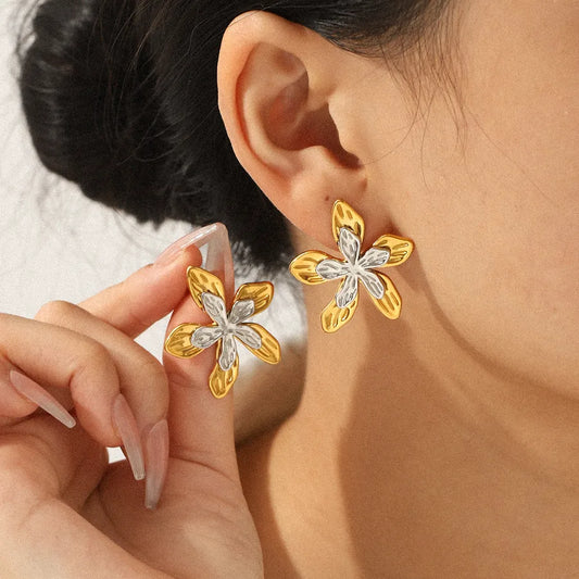 Five-Petal Flower Earrings – Gold & Silver