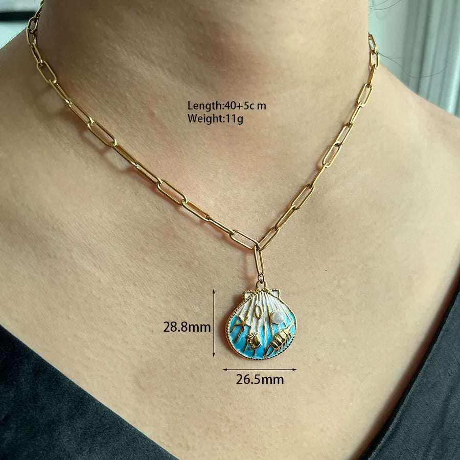 Butterfly Shell Pendant Necklace – 18K Gold Plated