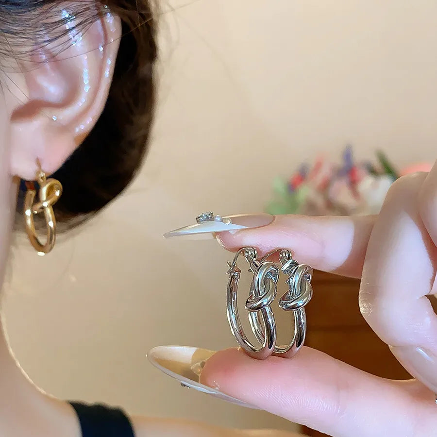 Minimalist Knot Round Earrings – Gold Plated