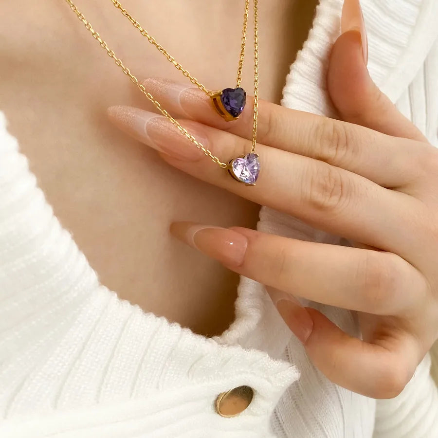 Minimalist Gold Heart Pendant Necklace