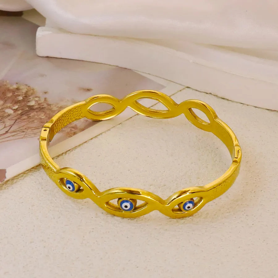 18K Gold Plated Zircon Hollow Stainless Steel Bracelet Average Size Gold Style 41