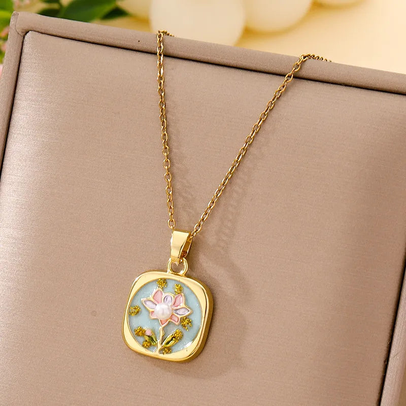 Boho Floral Pendant Necklace – Titanium Steel B017- Gold