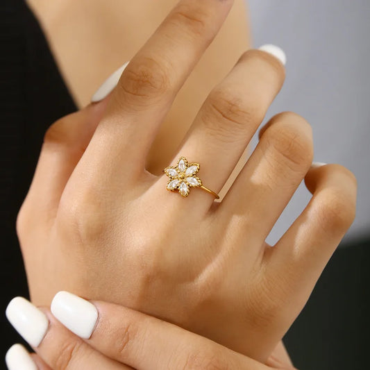 Elegant Floral Zircon Ring in 18K Gold Plated Steel
