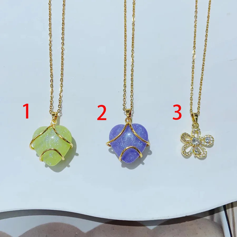 18K Gold Heart & Flower Pendant Necklace