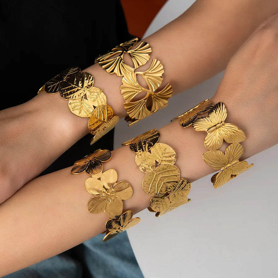 18K Gold Plated Stainless Steel Flower Bangle