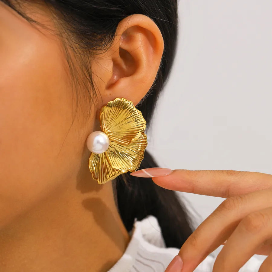 18K Gold Plated Pearl Petal Earrings
