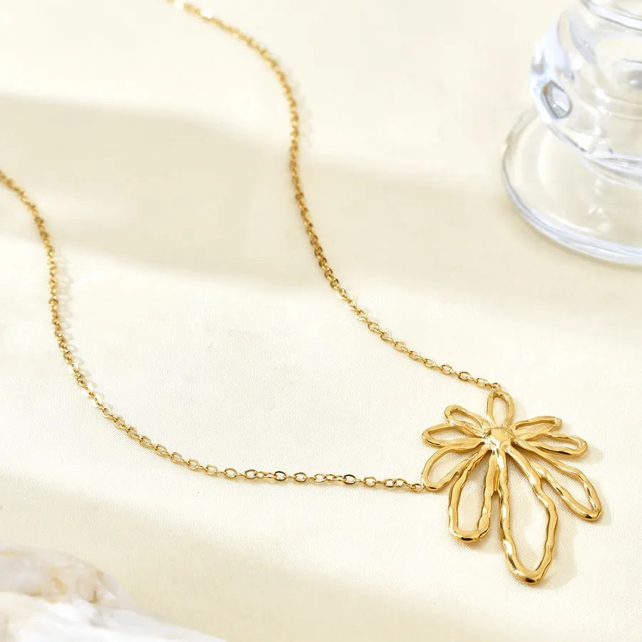 Gold Flower Pendant Necklace for Women