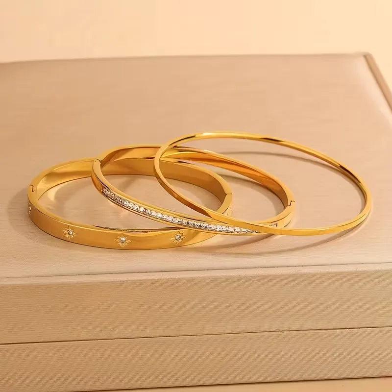 18K Gold Star Bangle – Stainless Steel & Glass Average Size Gold CX710+JM733+CX821