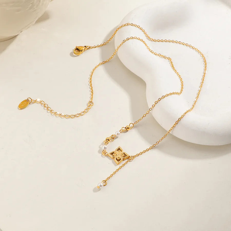 Gold Floral Heart Pearl Necklace