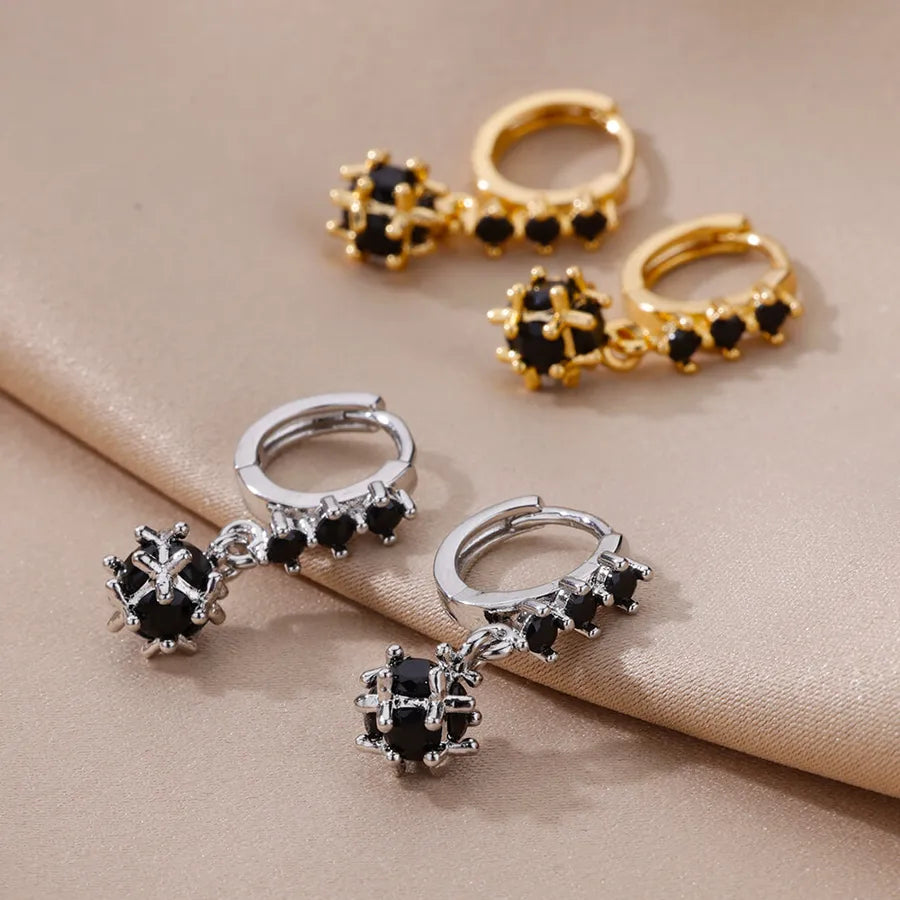 Elegant Geometric Flower Stud Earrings