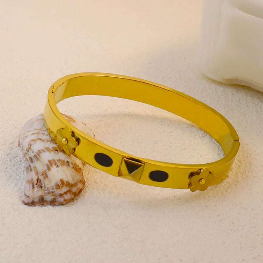 18K Gold Plated Zircon Hollow Stainless Steel Bracelet Average Size Gold Style 5