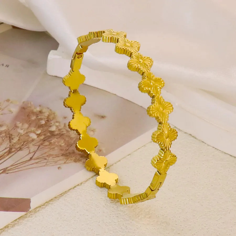 18K Gold Plated Zircon Hollow Stainless Steel Bracelet Average Size Gold 361