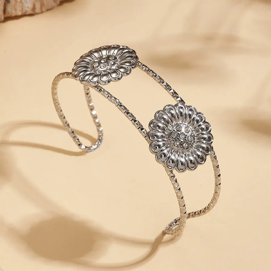 18K Gold Plated Sun & Line Stainless Steel Bangle