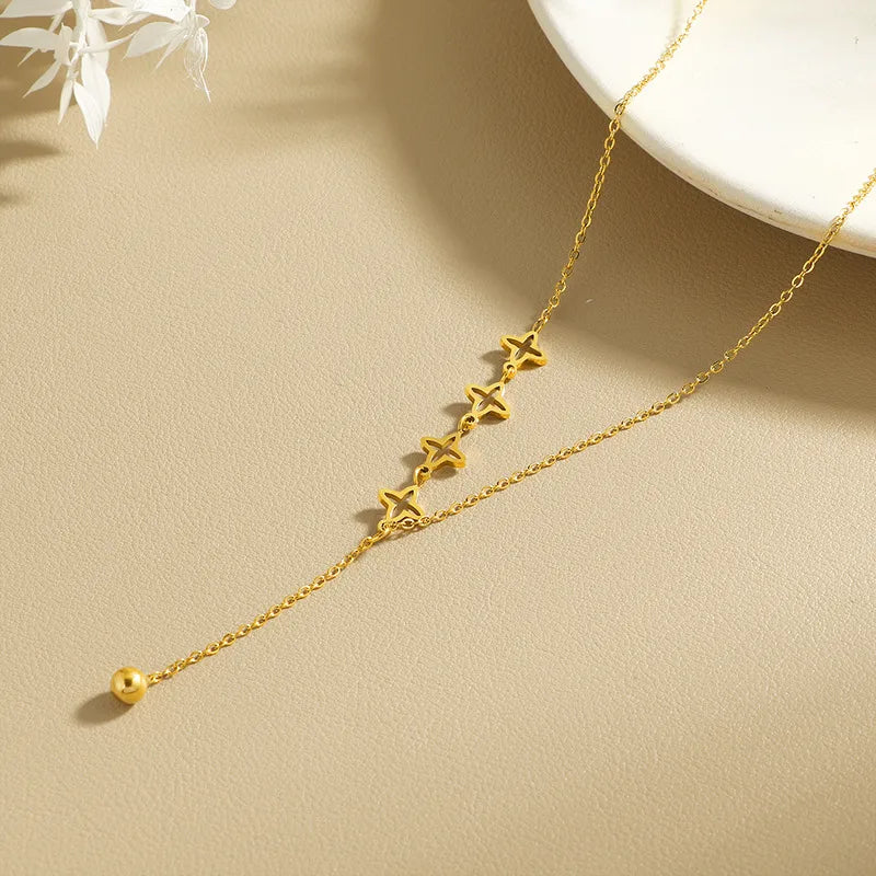 18K Gold Hollow Star Necklace for Women