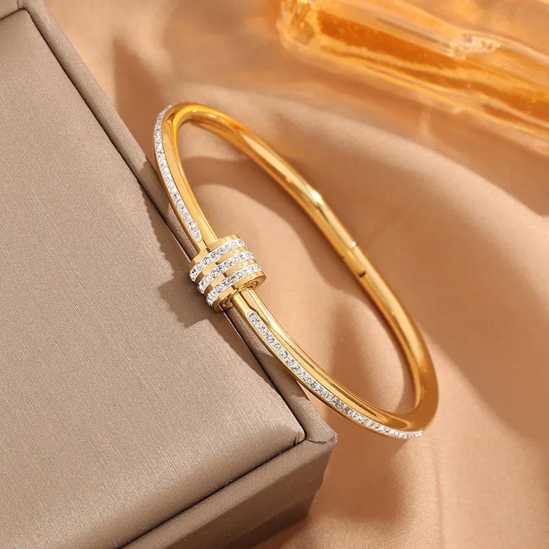 Gold Bamboo Geometric Bangle Bracelet for Women Average Size Gold CX802
