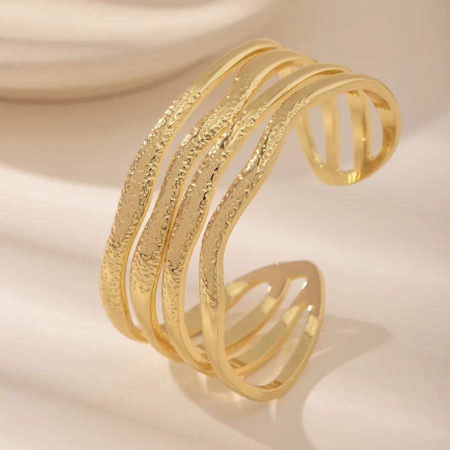 18K Gold Plated Stainless Steel Open Bangle Stainless Steel Electroplated 18k Gold Line Hollow Open Bracelet Style 2