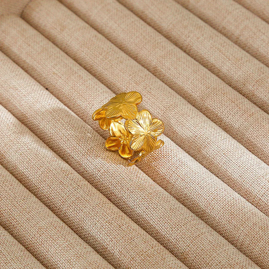 Heart Pattern Stainless Steel Ring 40