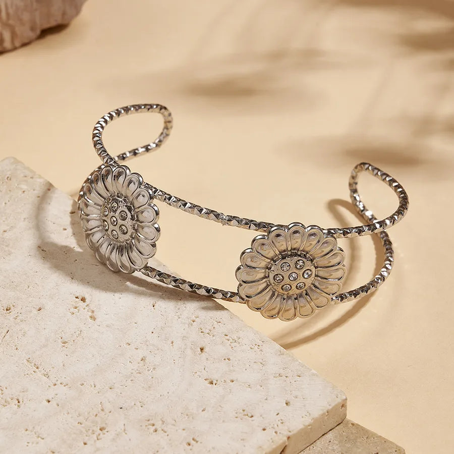 18K Gold Plated Sun & Line Stainless Steel Bangle