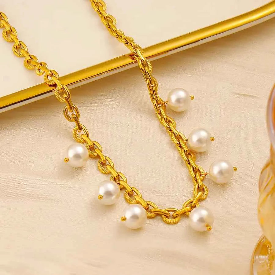 Gold Geometric Tassel Pearl Pendant Necklace