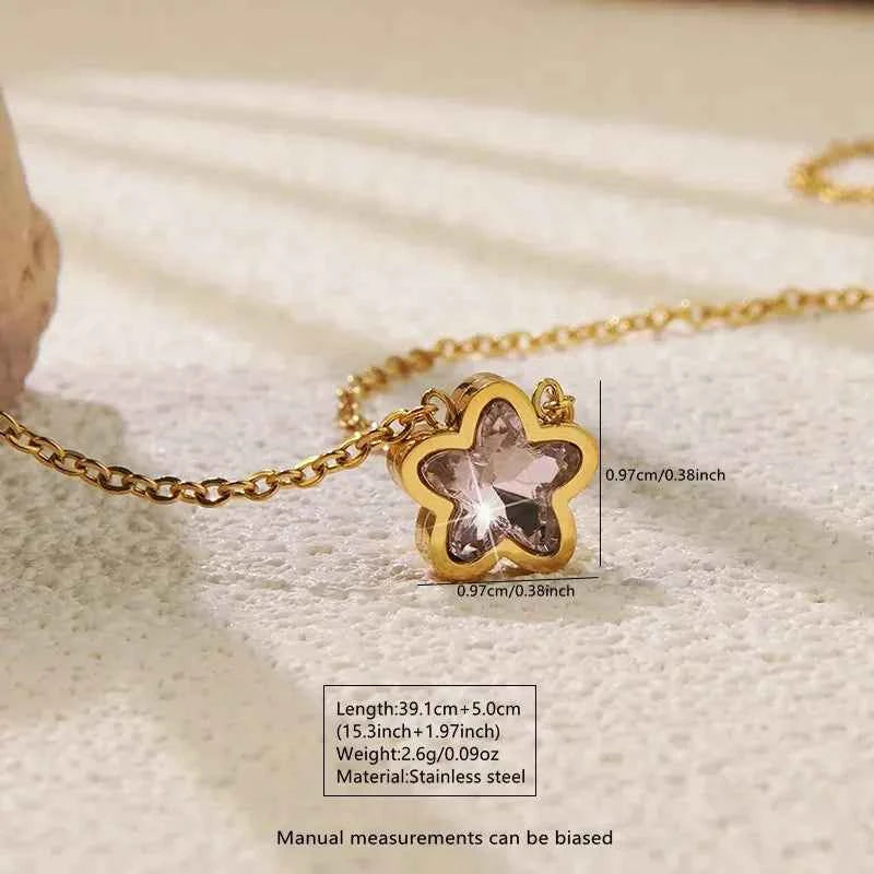 18K Gold Star Pendant Necklace for Women