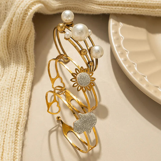 14K Gold Plated Palm & Pearl Flower Bracelet
