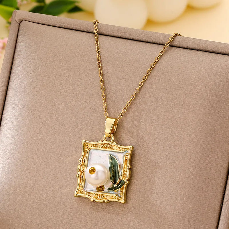 Boho Floral Pendant Necklace – Titanium Steel B019- Gold