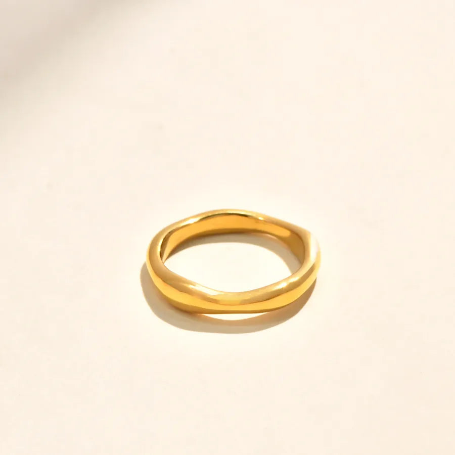 18K Gold Butterfly Knot Titanium Ring 5772901