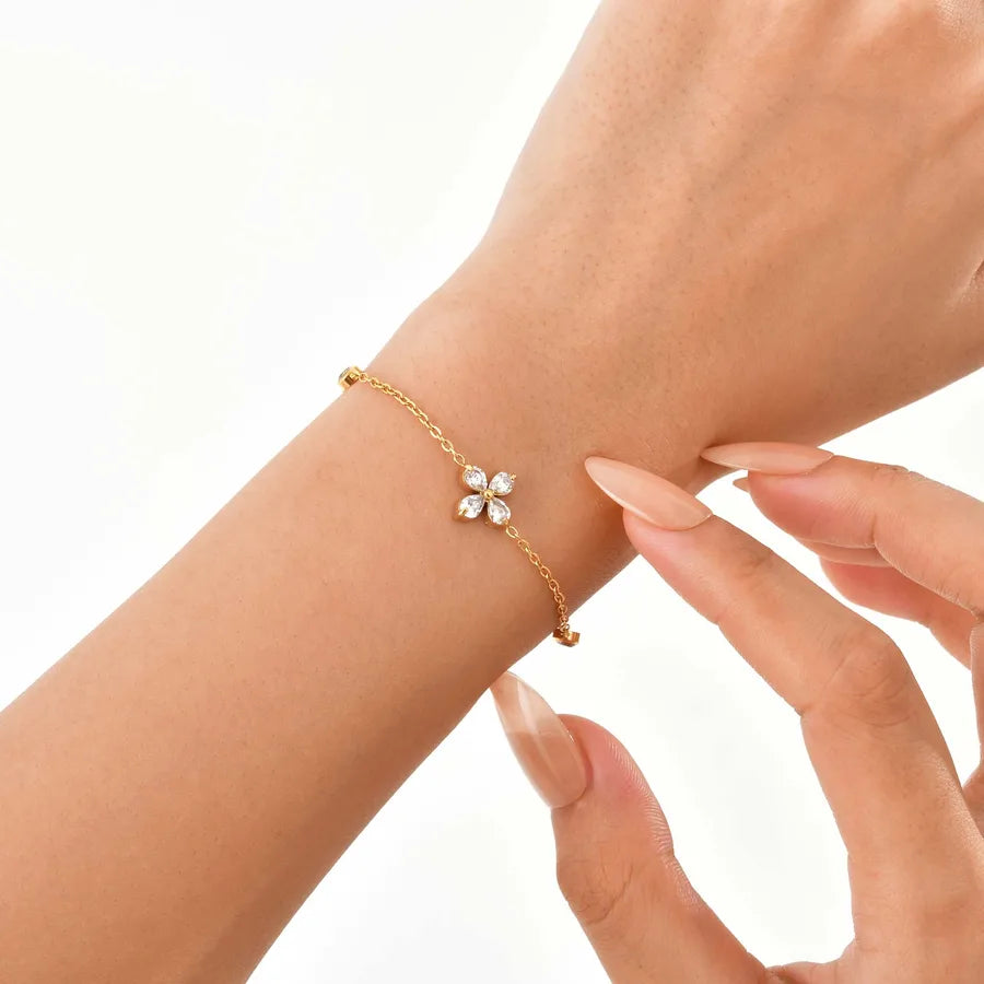 Elegant Zircon Flower Bracelet for Women
