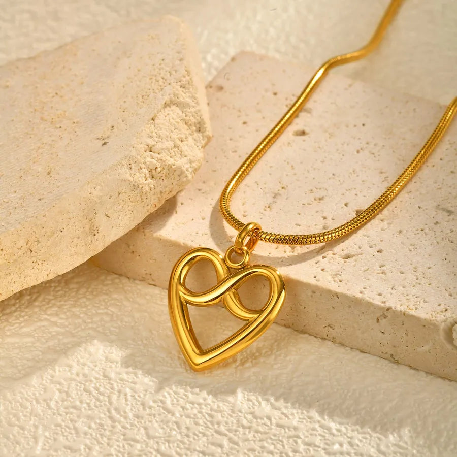 18K Gold Heart Infinity Pendant Necklace