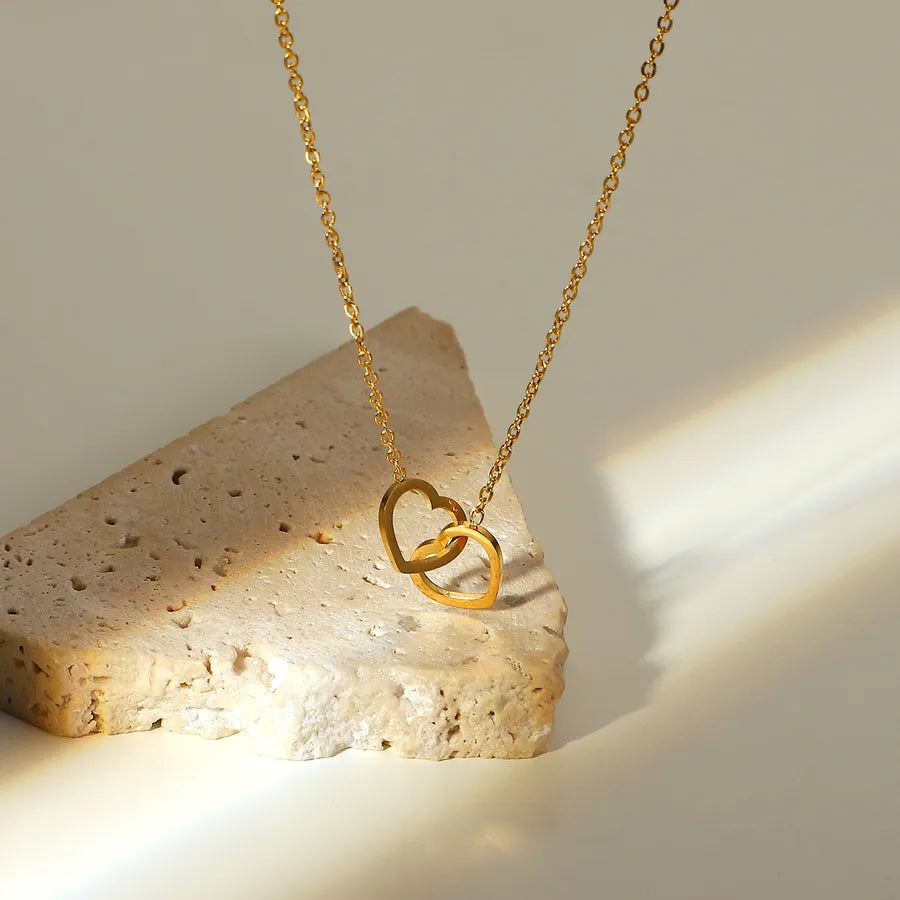 18K Gold Double Heart Pendant Necklace